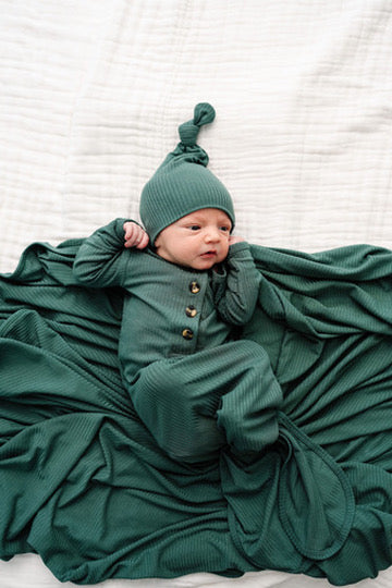 Pierce Ribbed Newborn Hat Bundle (Gown)