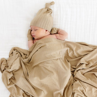 Jake Ribbed Newborn Hat Bundle (Gown)