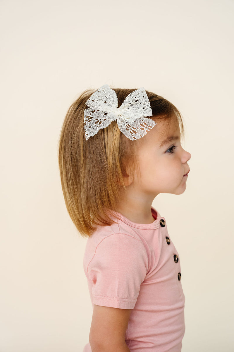 Lace Bow - Ivory Daisy Clip