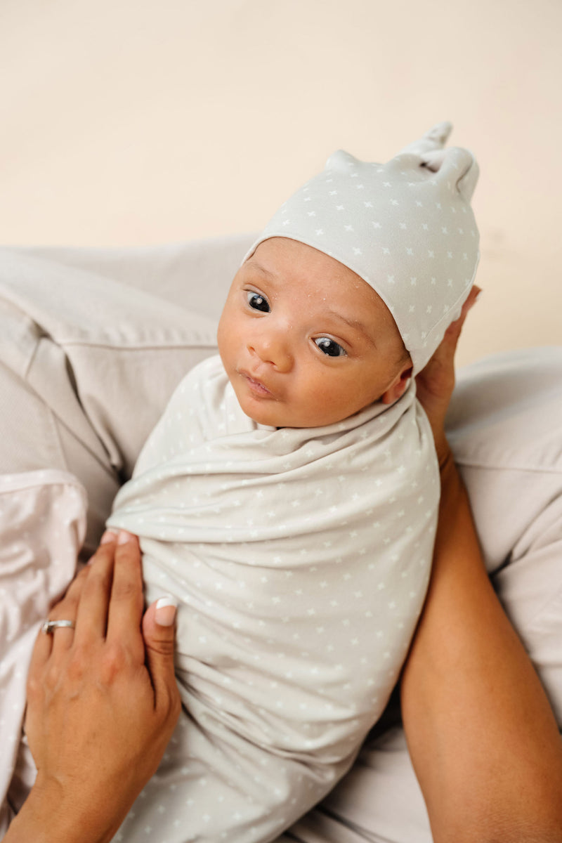 Jesse Newborn Hat Bundle (Gown)