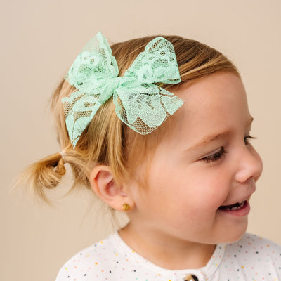 Lace Bow - Mint Clip