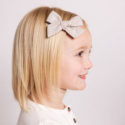 Linen Bow - Oatmeal Chambray Clip