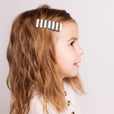 Leather - Stone Stripe Scallop Snap Clip